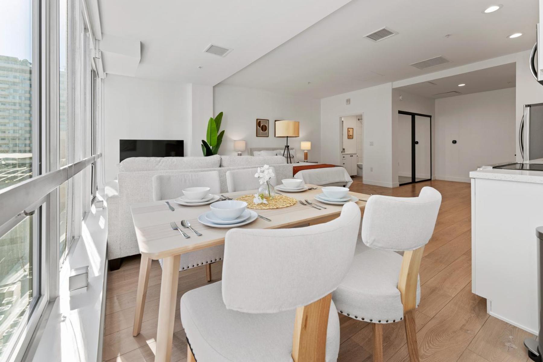 Отель Stylish Downtown La Getaway - Prime Location On Wilshire Blvd! Лос-Анджелес Экстерьер фото